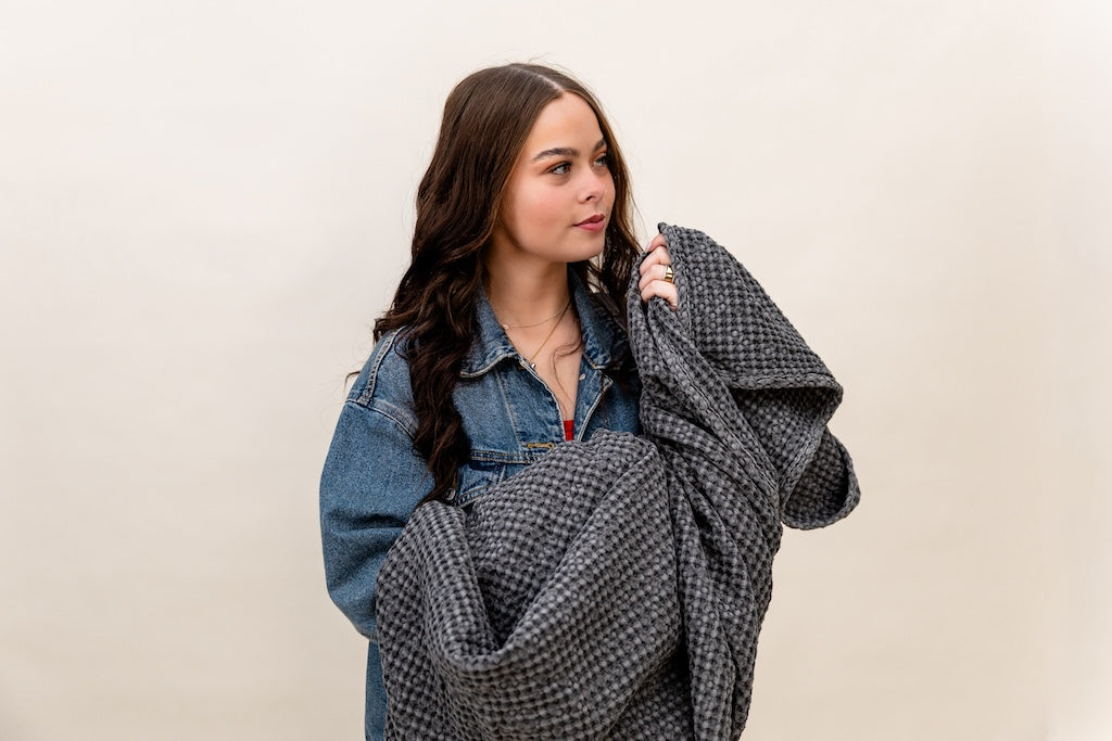 Sawyer Throw - Image 5